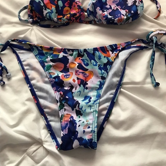 Blue floral colourful patterned tie bikini set - Picture 2 of 3